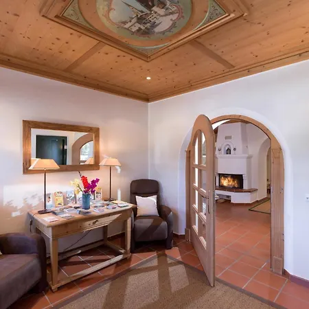 Alpen Glueck Lisa Garni 호텔