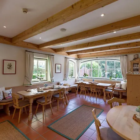 Alpen Glück Lisa Garni Hotel 4*