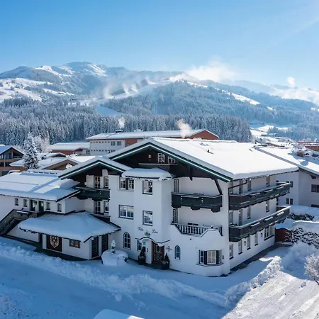 מלון Alpen Glueck Lisa Garni 4*