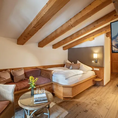 Alpen Glueck Lisa Garni מלון 4*