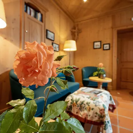 Alpen Glück Lisa Garni 4*