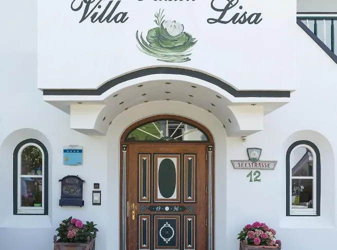 Alpen Glueck Lisa Garni מלון