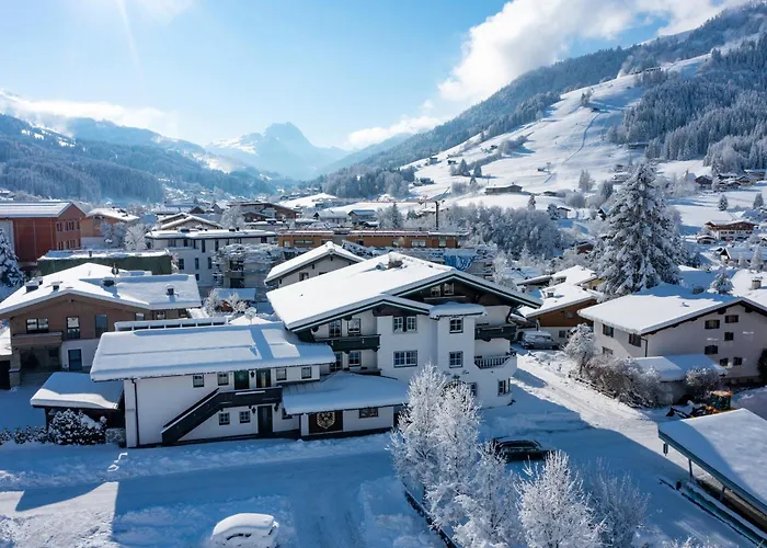 Alpen Glueck Lisa Garni 4* קירשברג אין טירול