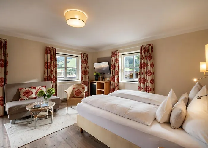 Alpen Glueck Lisa Garni מלון קירשברג אין טירול