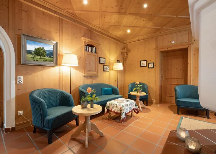 מלון Alpen Glueck Lisa Garni 4*