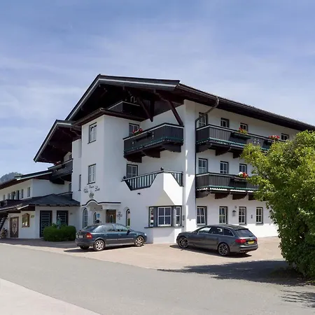 Alpen Glueck Lisa Garni Отель Кирхберг