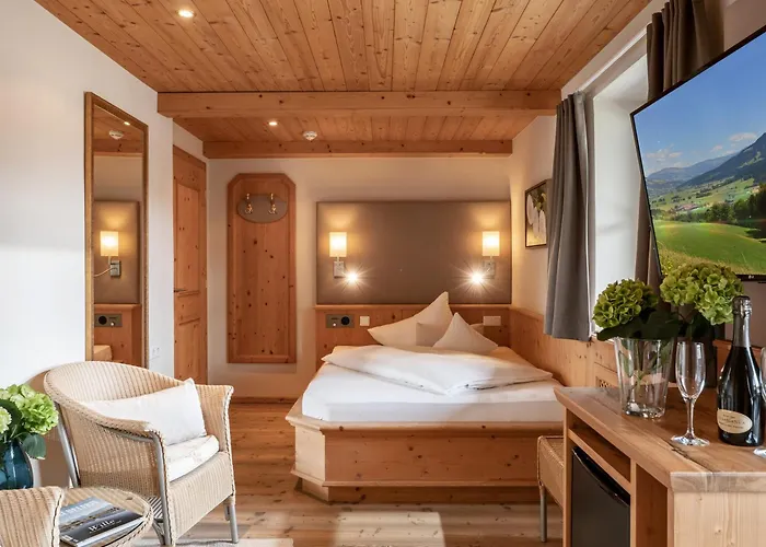 酒店 Alpen Glueck Lisa Garni 4*