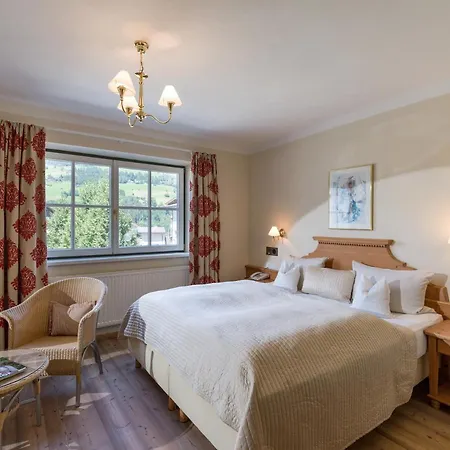 Alpen Glück Lisa Garni