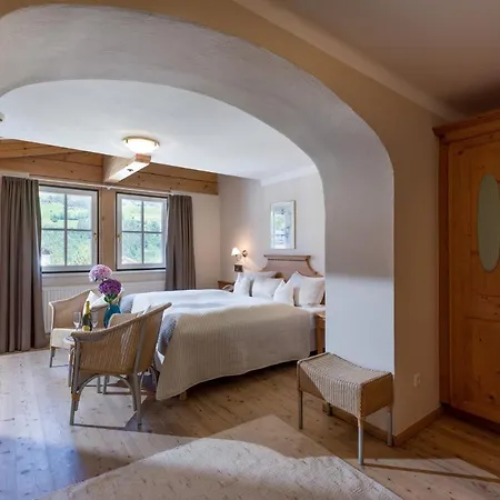 Alpen Glück Lisa Garni Otel