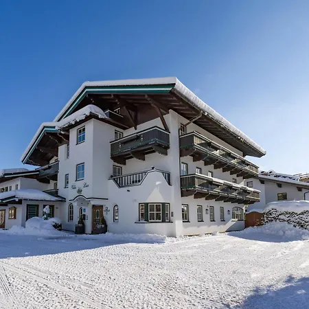 Alpen Glück Lisa Garni 4*