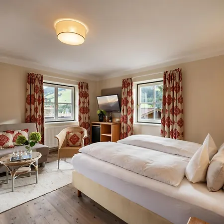 Alpen Glück Lisa Garni Otel Kirchberg in Tirol